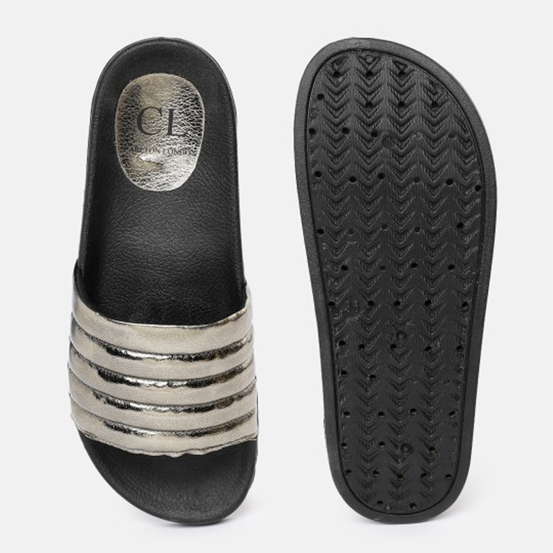 Women Metallic Quilted Sliders
